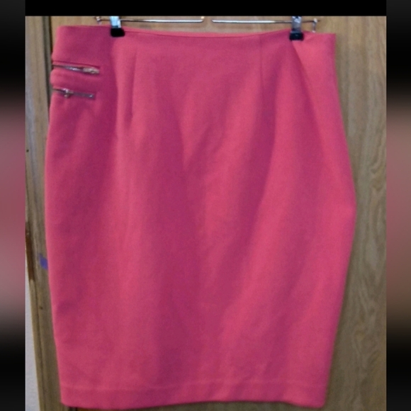Worthington Pink Skirt Women's 12 Straight Pencil Full Zipper Front Ponte Knit - Picture 2 of 6